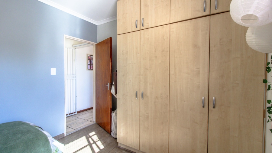 4 Bedroom Property for Sale in Middedorp Western Cape